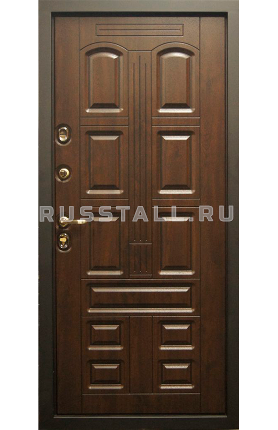 Красивые двери в коттедж RS6